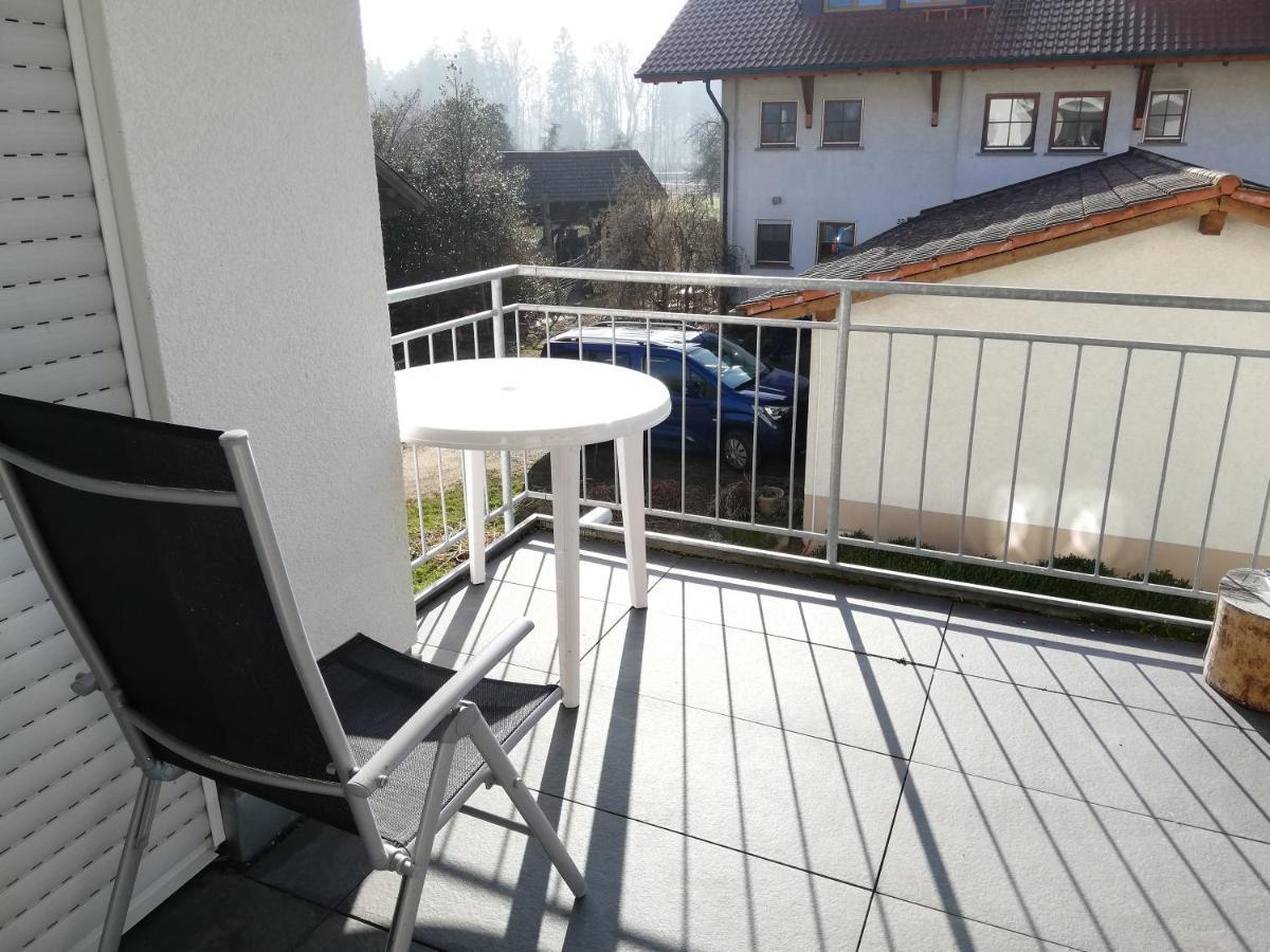 Ferienwohnungen Weishaupt Meckenbeuren Exterior foto